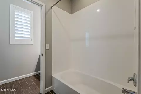 Bath - 3422 E Strawberry Dr, Gilbert, AZ 85298 photo 8 of 10