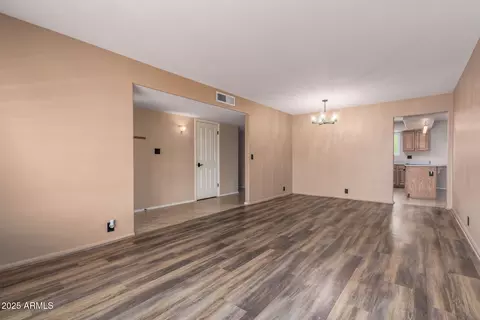 3010 E Cortez St, Phoenix, AZ 85028 photo 9