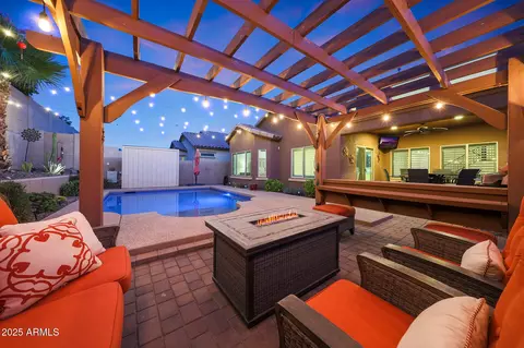 10746 W Desert Elm Ln, Peoria, AZ 85383