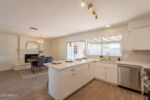 3118 S Los Altos Dr, Mesa, AZ 85202