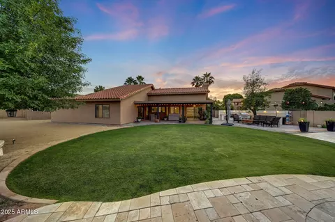 Exterior - 306 E Sarah Ln, Tempe, AZ 85284 photo 16 of 46