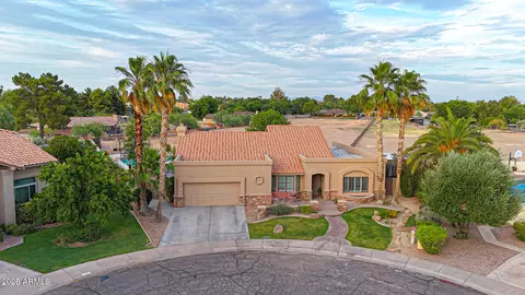 View/Area - 306 E Sarah Ln, Tempe, AZ 85284 photo 1 of 13