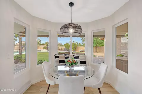 Dining - 306 E Sarah Ln, Tempe, AZ 85284 photo 1 of 1