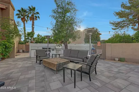 Exterior - 306 E Sarah Ln, Tempe, AZ 85284 photo 33 of 46