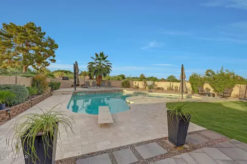 Exterior - 306 E Sarah Ln, Tempe, AZ 85284 photo 9 of 46