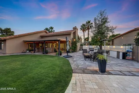 Exterior - 306 E Sarah Ln, Tempe, AZ 85284 photo 24 of 46