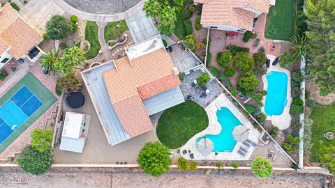 View/Area - 306 E Sarah Ln, Tempe, AZ 85284 photo 3 of 13