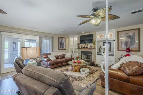Living - 5742 E 20th Ave, Apache Junction, AZ 85119 photo 3 of 4
