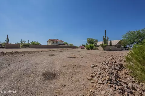 Exterior - 5742 E 20th Ave, Apache Junction, AZ 85119 photo 7 of 16