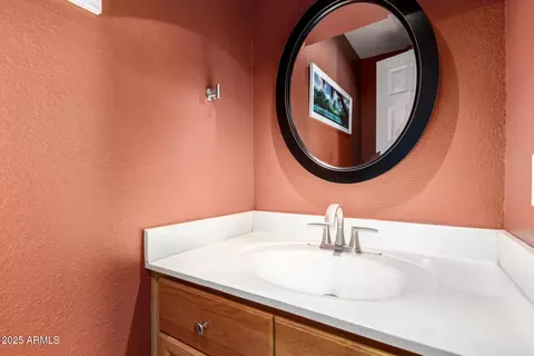 1121 W Windjammer Dr, Gilbert, AZ 85233 photo 9