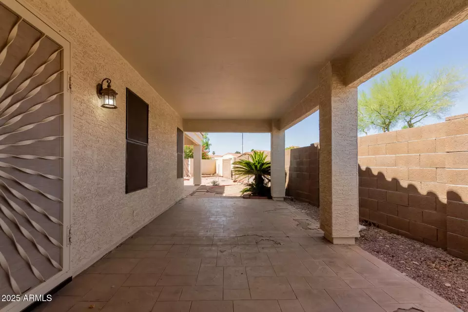 Exterior - 8628 W Maui Ln, Peoria, AZ 85381 photo 7 of 14