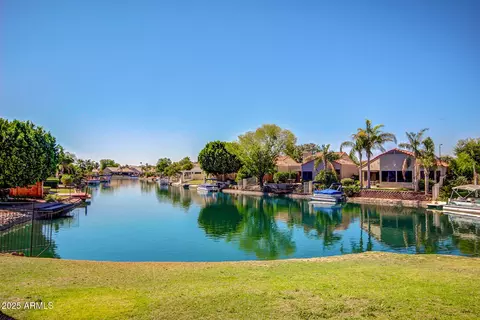 View/Area - 8628 W Maui Ln, Peoria, AZ 85381 photo 1 of 8