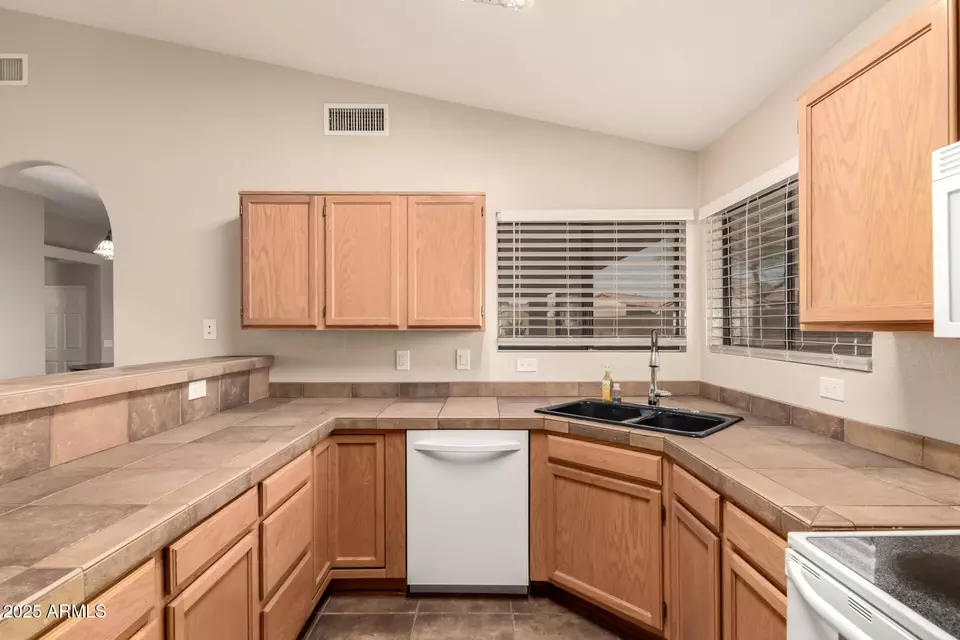 Kitchen - 8628 W Maui Ln, Peoria, AZ 85381 photo 2 of 3