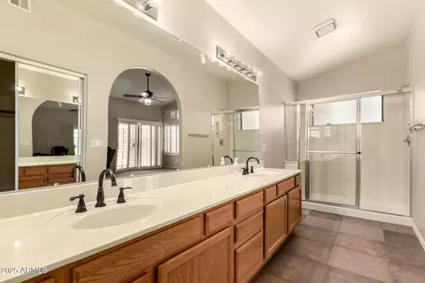 Bath - 8628 W Maui Ln, Peoria, AZ 85381 photo 1 of 2