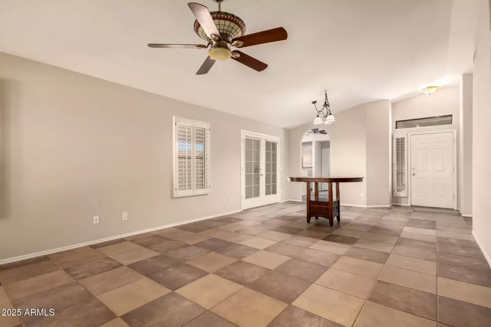 Living - 8628 W Maui Ln, Peoria, AZ 85381 photo 2 of 3