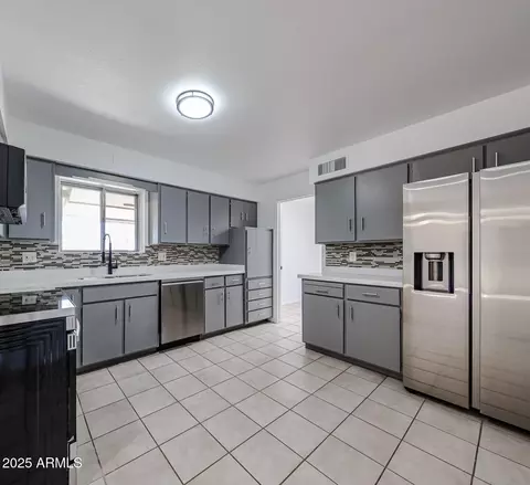 Kitchen - 6449 Ellis St, Mesa, AZ 85205 photo 1 of 4