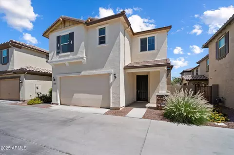 2952 S Washington St, Chandler, AZ 85286