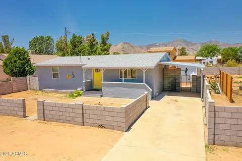 10226 S Sandstone Dr, Hereford, AZ 85615