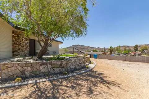 Exterior - 1545 E Christy Dr, Phoenix, AZ 85020 photo 10 of 10