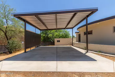 Exterior - 1545 E Christy Dr, Phoenix, AZ 85020 photo 9 of 10