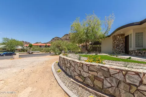 Exterior - 1545 E Christy Dr, Phoenix, AZ 85020 photo 7 of 10