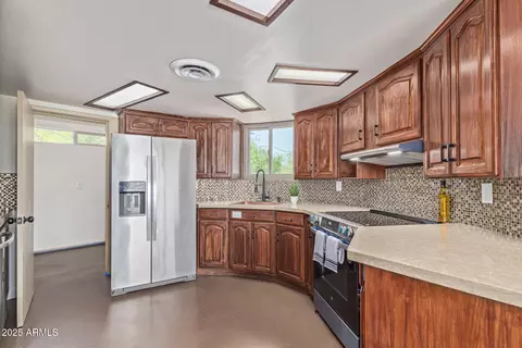 Kitchen - 1545 E Christy Dr, Phoenix, AZ 85020 photo 1 of 3