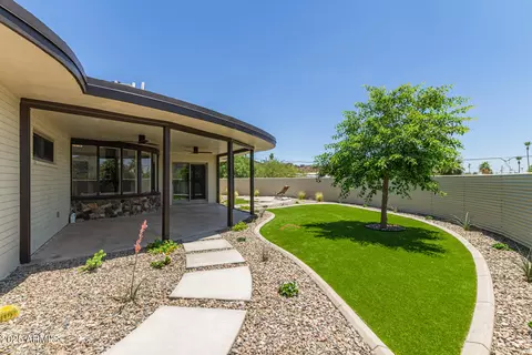 Exterior - 1545 E Christy Dr, Phoenix, AZ 85020 photo 4 of 10