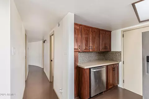 Entry Way - 1545 E Christy Dr, Phoenix, AZ 85020 photo 1 of 1