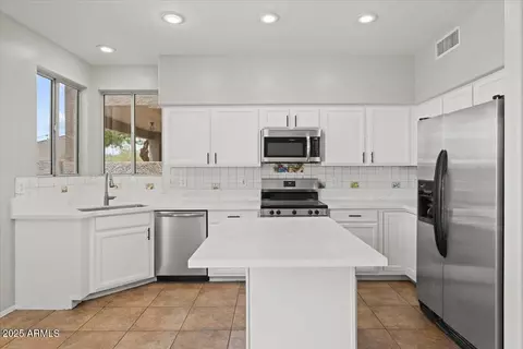 1453 E South Fork Dr, Phoenix, AZ 85048 photo 7