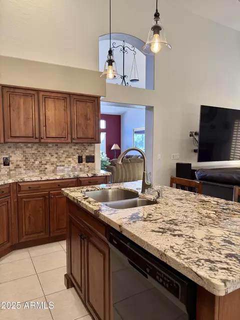 Kitchen - 16242 S 12th Pl, Phoenix, AZ 85048 photo 2 of 7