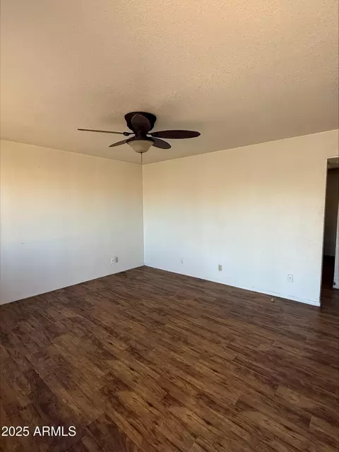 3441 W Windrose Dr, Phoenix, AZ 85029 photo 2