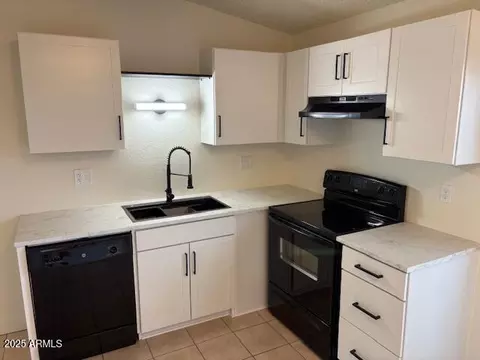 3120 N 67th Ln #17, Phoenix, AZ 85033