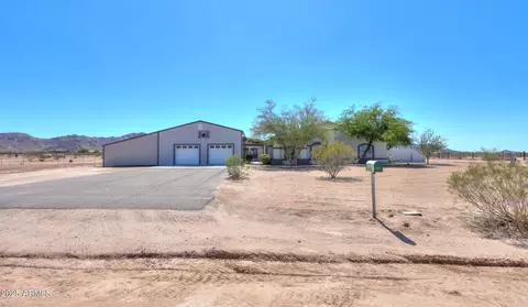 17586 N Thornwood Rd, Maricopa, AZ 85139