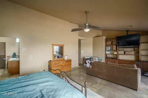Bedroom - 15 E Briles Rd, Phoenix, AZ 85085 photo 2 of 5