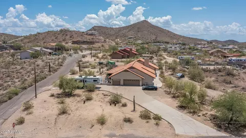 View/Area - 15 E Briles Rd, Phoenix, AZ 85085 photo 4 of 9