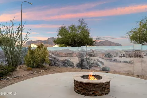 Exterior - 2487 S Conestoga Rd, Apache Junction, AZ 85119 photo 2 of 7