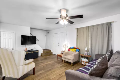 Living - 1032 E Redfield Rd, Tempe, AZ 85283 photo 1 of 1