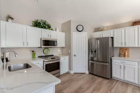 3619 E Thornton Ave, Gilbert, AZ 85297 photo 11