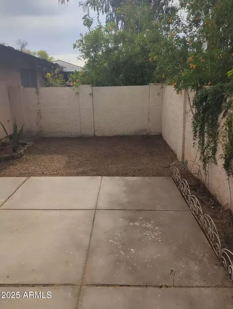 Exterior - 3807 W Mitchell Dr, Phoenix, AZ 85019 photo 3 of 4