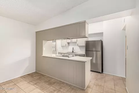 Kitchen - 1258 E Campus Dr, Tempe, AZ 85282 photo 4 of 4