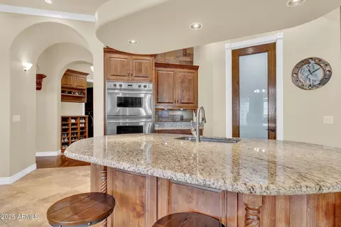 Kitchen - 2371 E Sanoque Ct, Gilbert, AZ 85298 photo 3 of 4