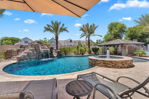Exterior - 2371 E Sanoque Ct, Gilbert, AZ 85298 photo 2 of 5