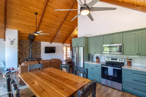 Kitchen - 3184 N Southard Dr, Pine, AZ 85544 photo 3 of 4