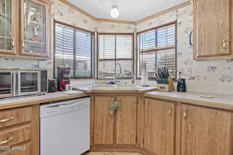 2956 E Sequoia Dr, Phoenix, AZ 85050 photo 8