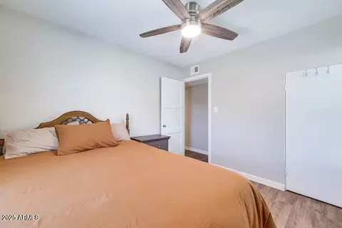 Bedroom - 2723 Towell St, Overgaard, AZ 85933 photo 6 of 7