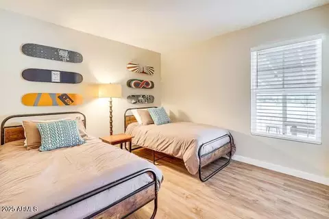 Bedroom - 2723 Towell St, Overgaard, AZ 85933 photo 7 of 7