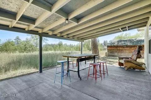 Exterior - 2723 Towell St, Overgaard, AZ 85933 photo 3 of 6