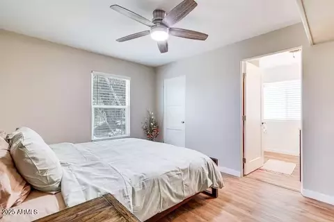 Bedroom - 2723 Towell St, Overgaard, AZ 85933 photo 2 of 7