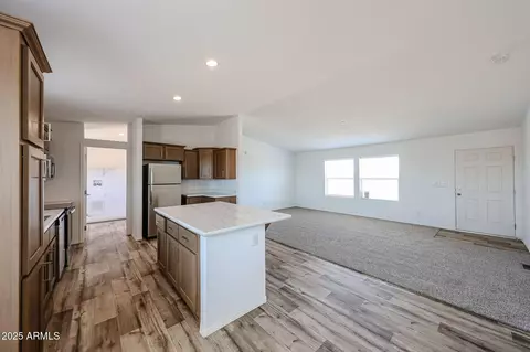21735 W Montanoso Dr, Wittmann, AZ 85361
