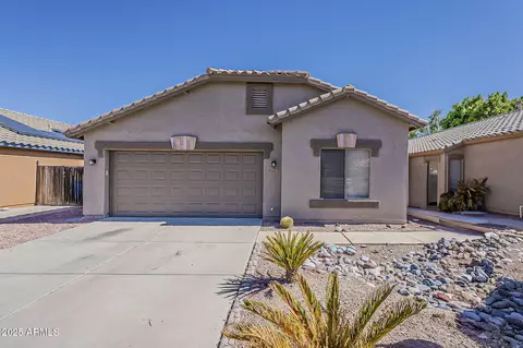 15905 W Saguaro Ln, Surprise, AZ 85374